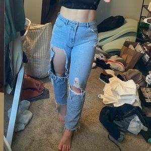 Ripped mom jeans, high waisted